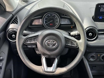 2019 Toyota Yaris Sedan LE