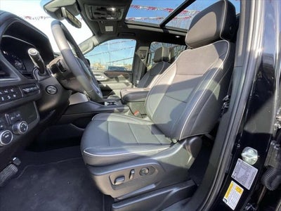 2023 Chevrolet Suburban 4WD Premier