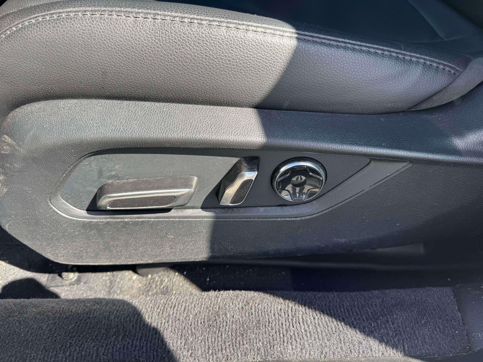 2023 Acura TLX Standard