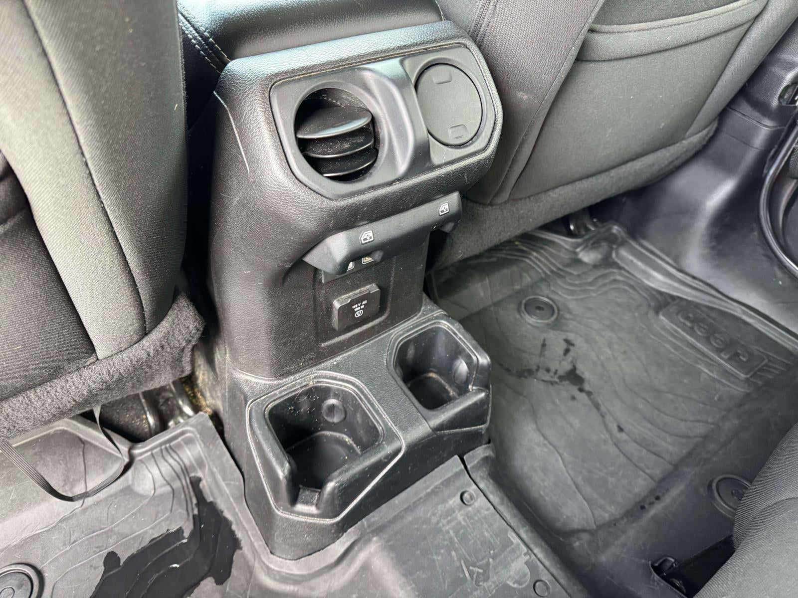 2018 Jeep Wrangler Unlimited Sahara 4x4