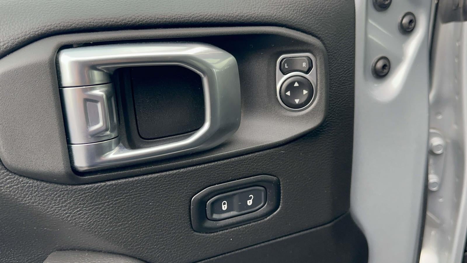 2023 Jeep Wrangler 4-Door Sahara 4x4