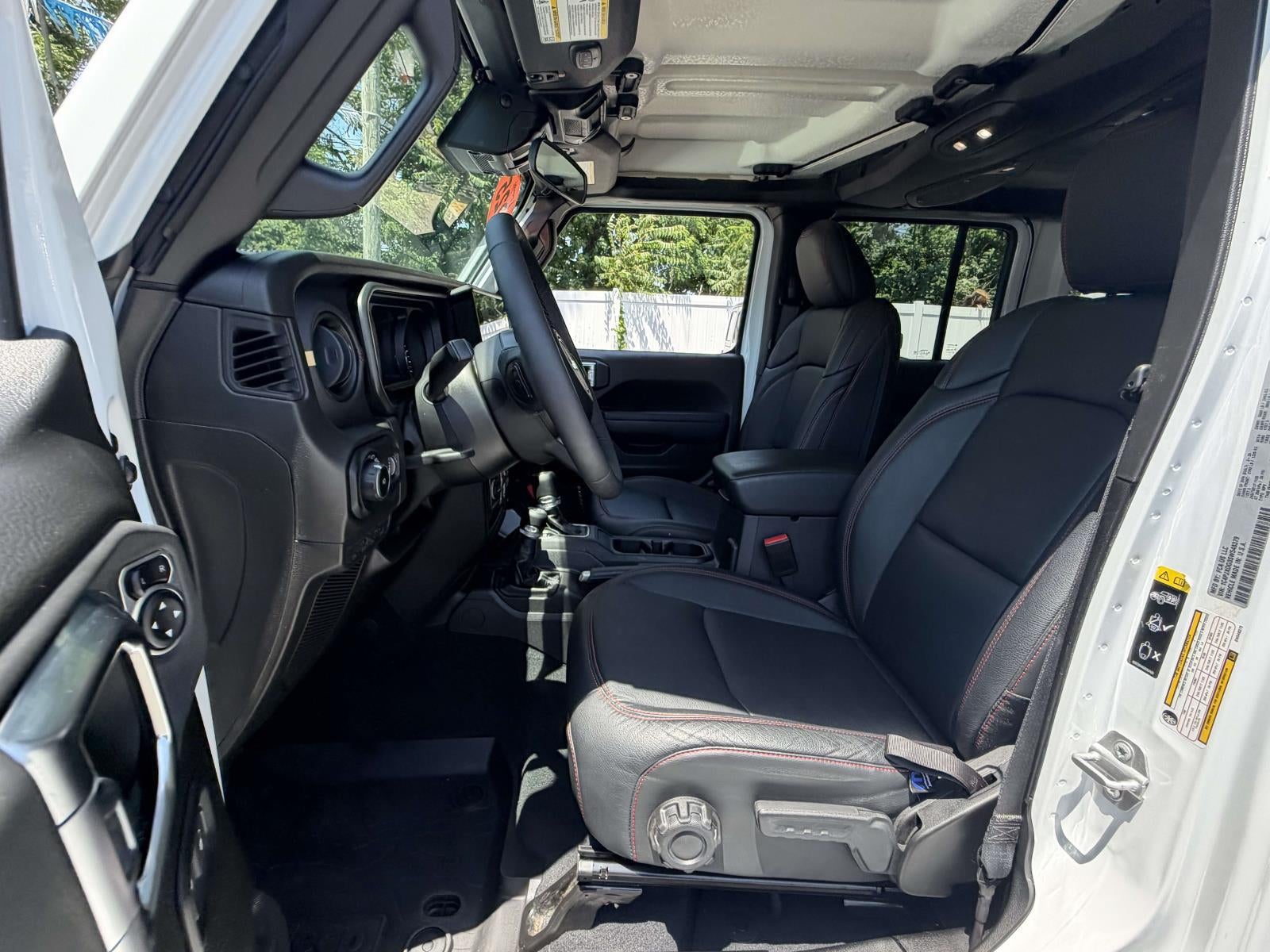 2025 Jeep Wrangler 4-Door Summit 4x4