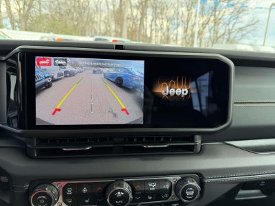 2024 Jeep Wrangler 4-Door Sahara 4x4