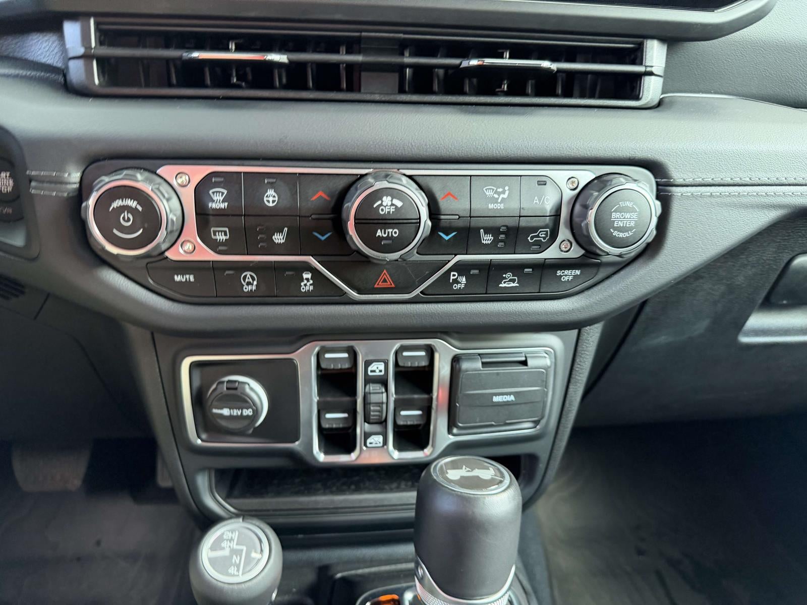 2024 Jeep Wrangler 4-Door Sahara 4x4