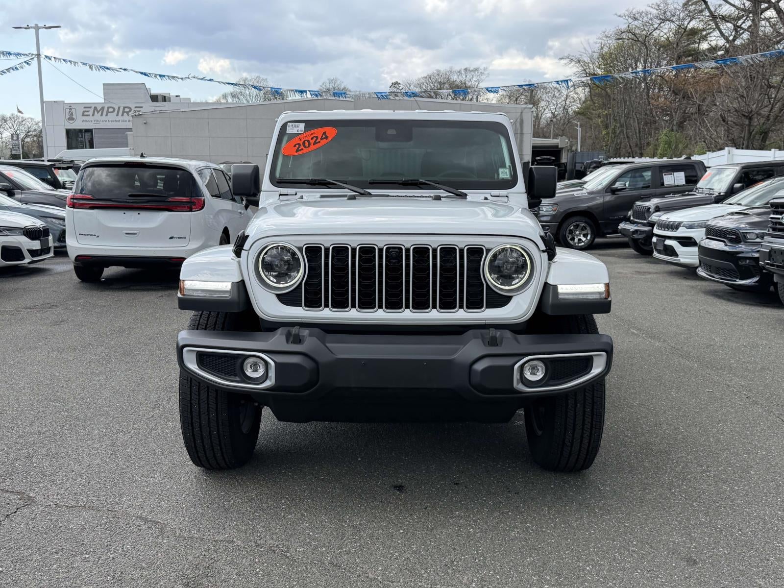 2024 Jeep Wrangler 4-Door Sahara 4x4