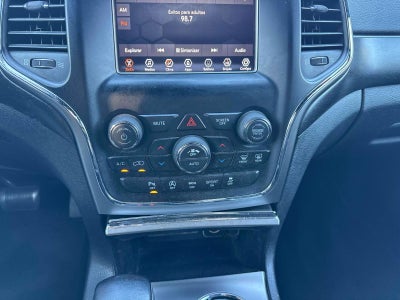 2018 Jeep Grand Cherokee Laredo 4x4