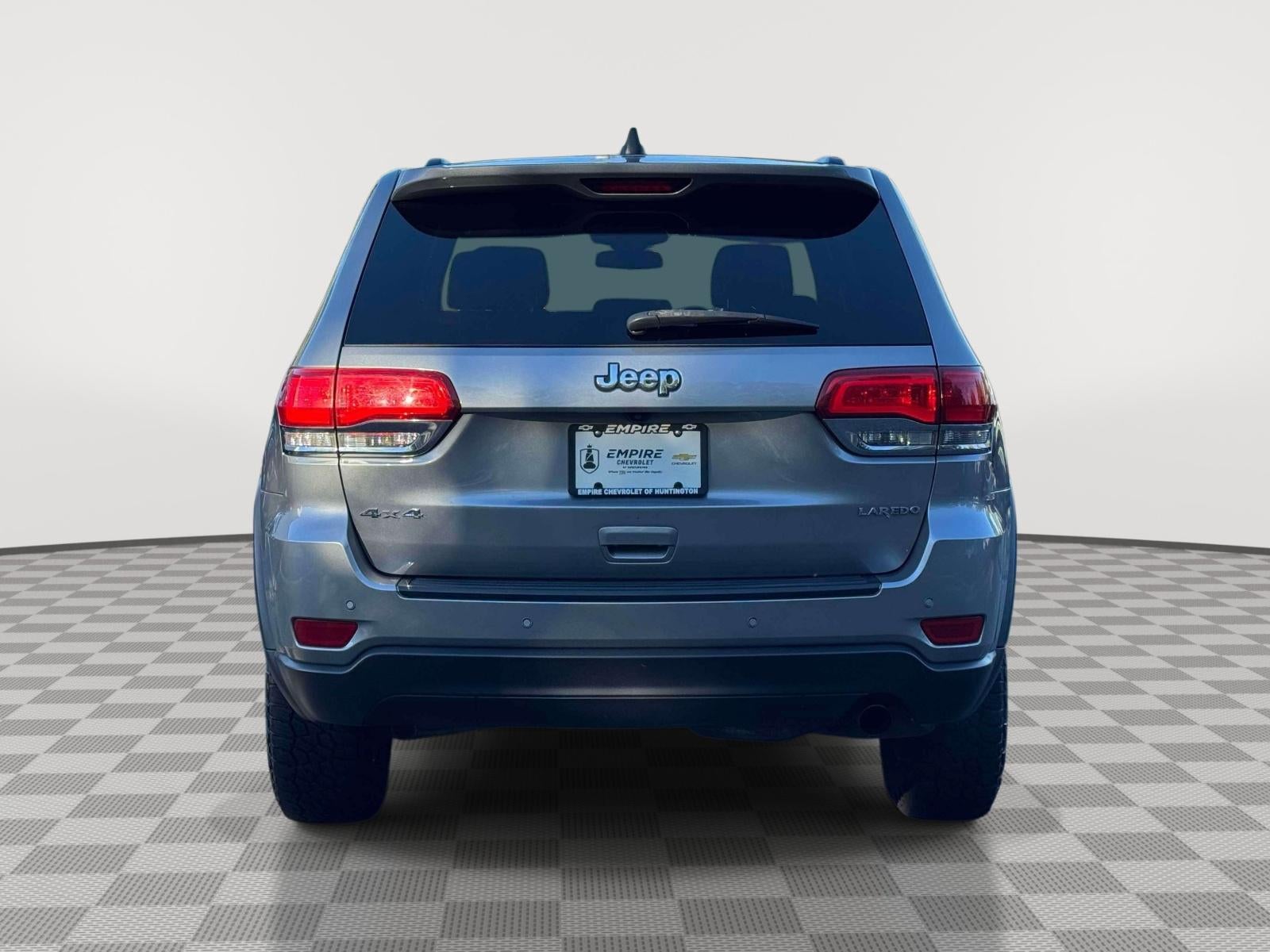 2018 Jeep Grand Cherokee Laredo 4x4