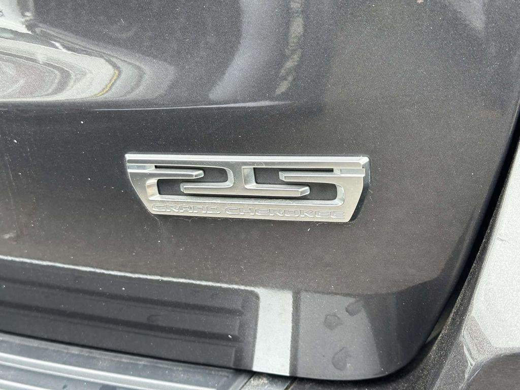 2018 Jeep Grand Cherokee Sterling Edition 4x4