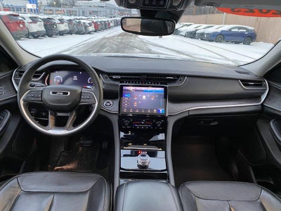 2023 Jeep Grand Cherokee Limited 4x2