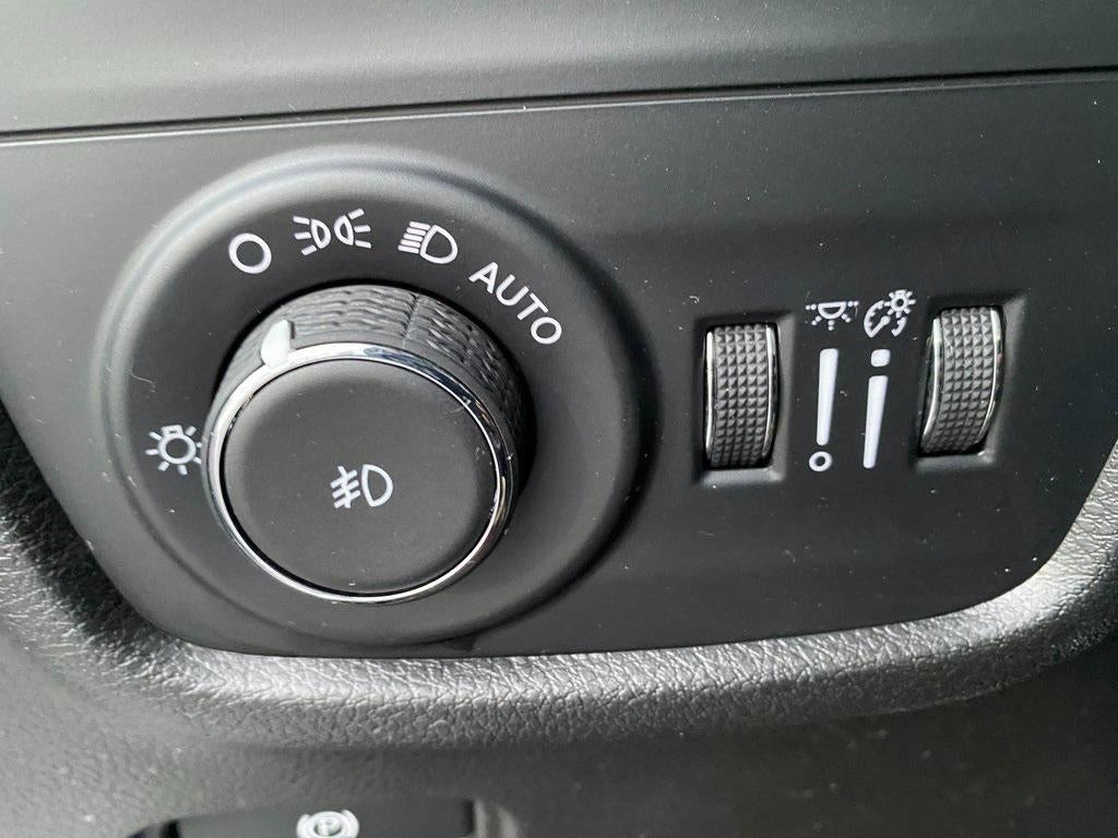 2023 Jeep Grand Cherokee Limited 4x2