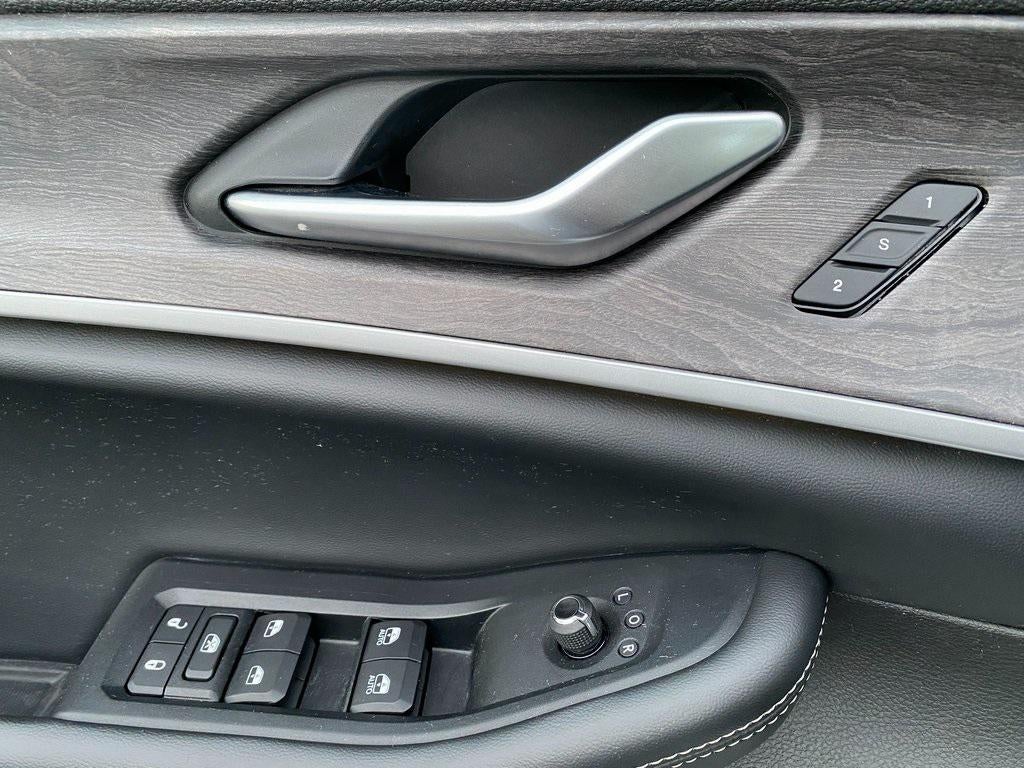 2023 Jeep Grand Cherokee Limited 4x2