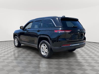 2023 Jeep Grand Cherokee Laredo 4x4