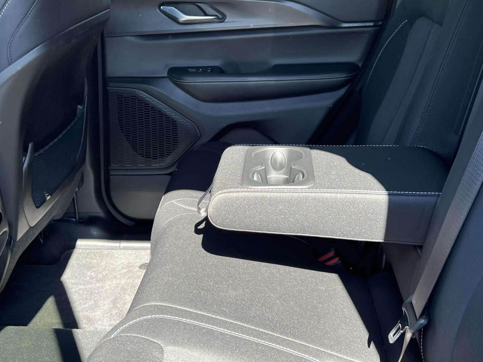 2025 Jeep Grand Cherokee Laredo X 4x4