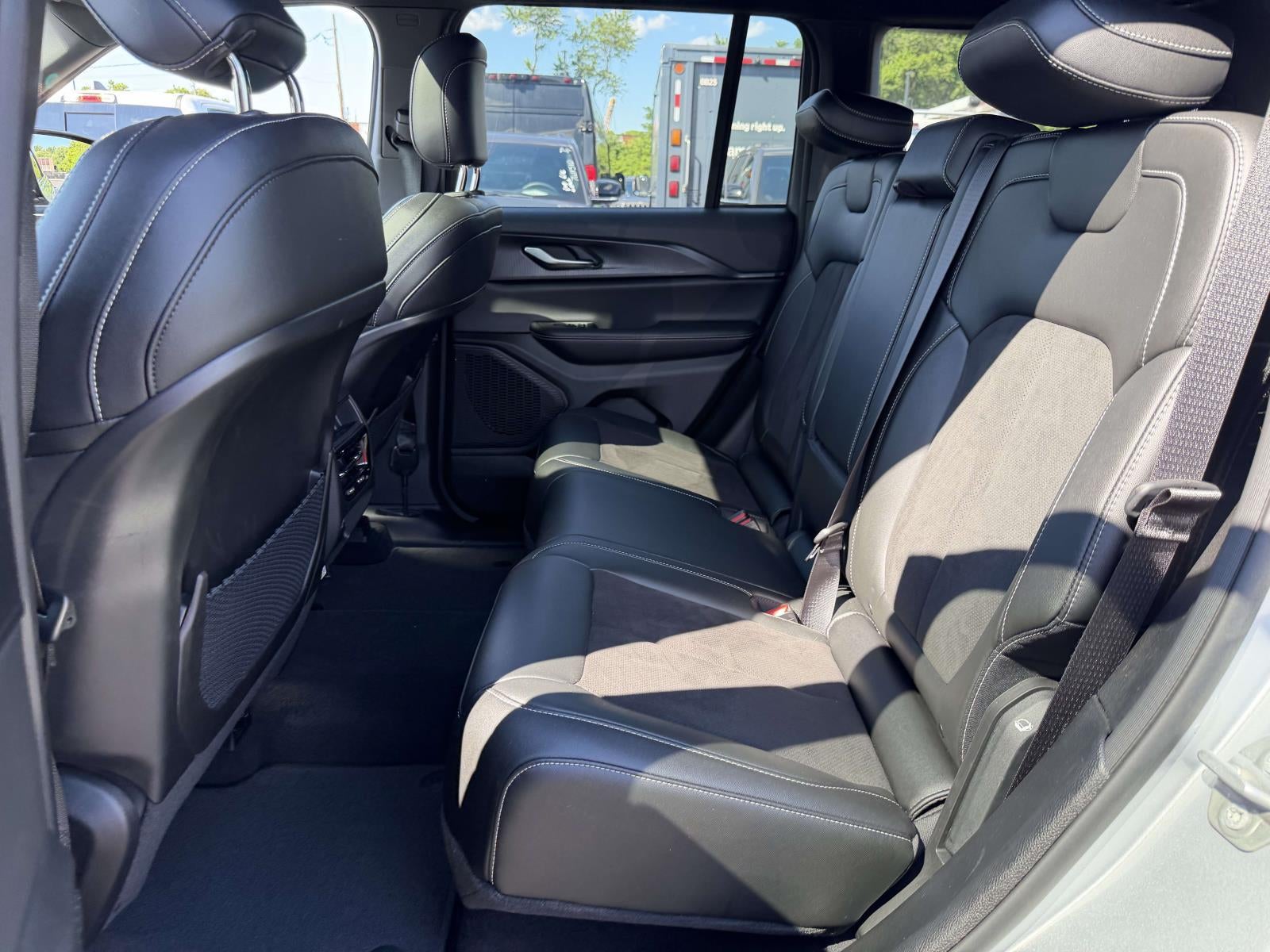2023 Jeep Grand Cherokee Altitude X 4x4