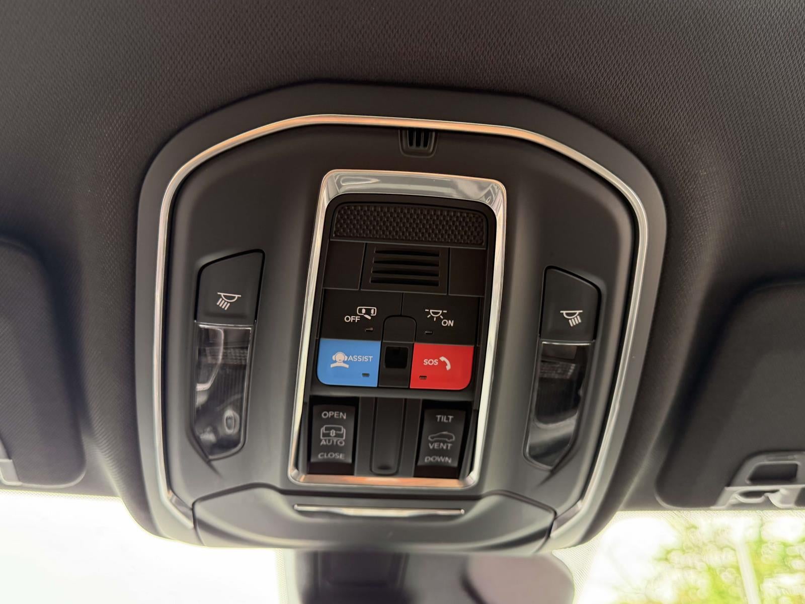 2025 Jeep Grand Cherokee Laredo X 4x4