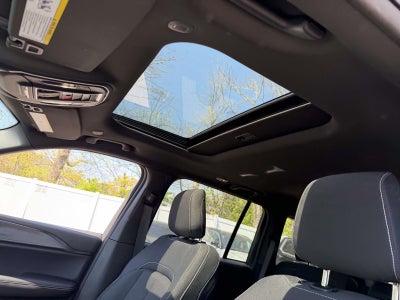 2025 Jeep Grand Cherokee Laredo X 4x4
