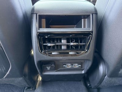 2025 Jeep Grand Cherokee Laredo X 4x4