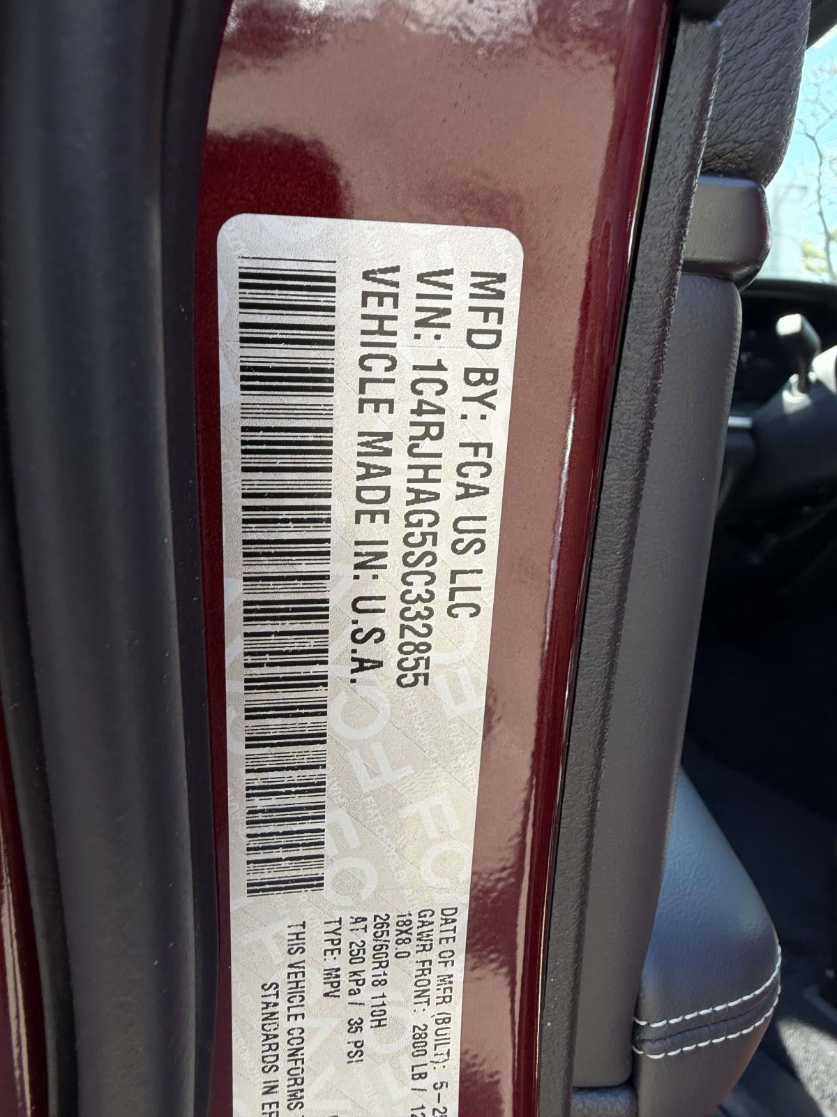 2025 Jeep Grand Cherokee Laredo X 4x4