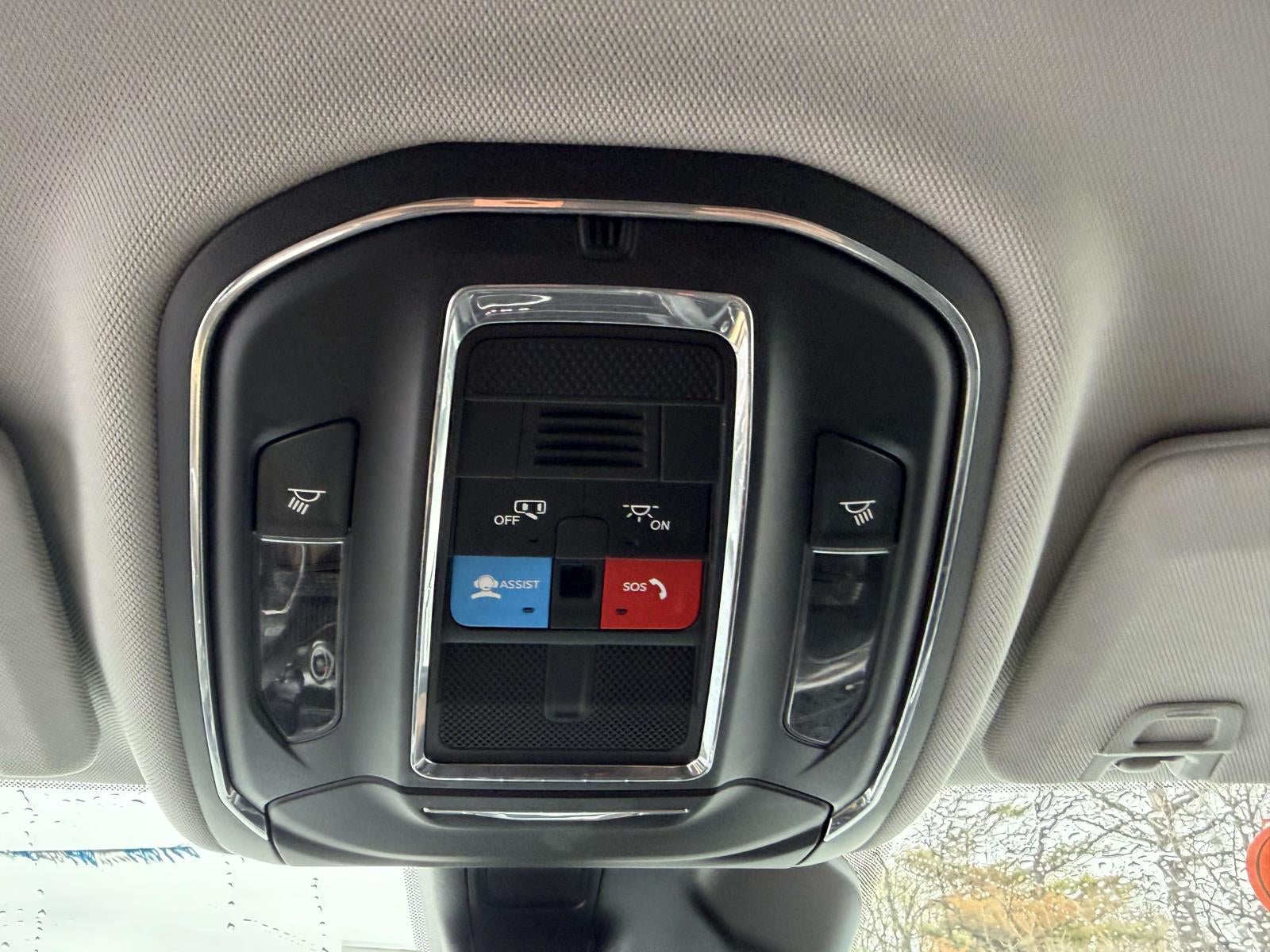 2023 Jeep Grand Cherokee Laredo 4x4