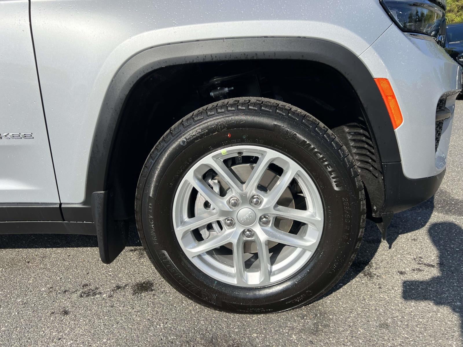 2025 Jeep Grand Cherokee Laredo X 4x4