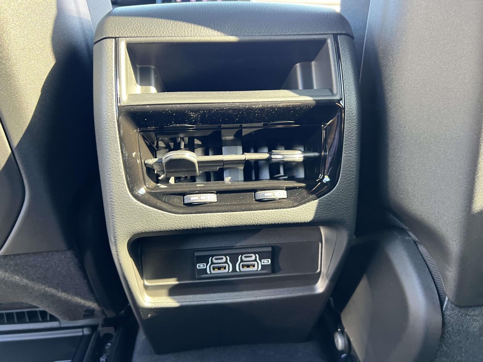 2025 Jeep Grand Cherokee Laredo X 4x4