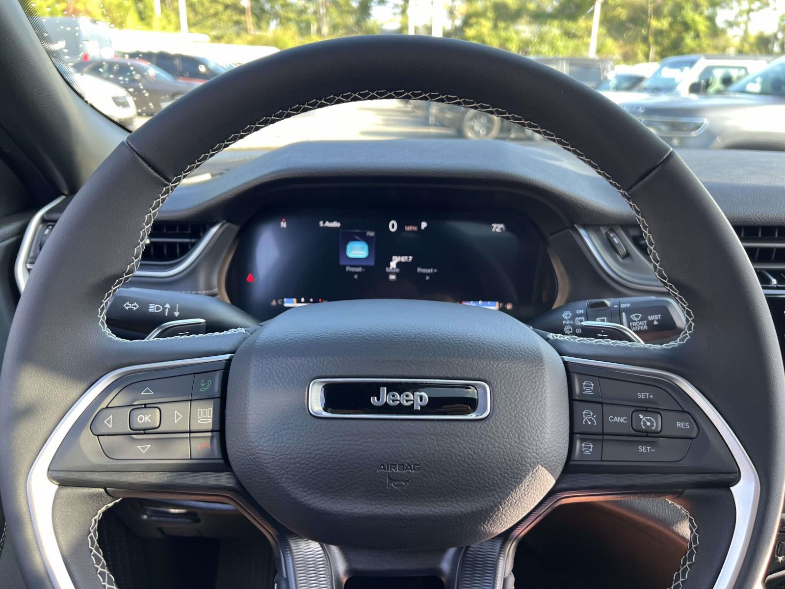 2025 Jeep Grand Cherokee Laredo X 4x4