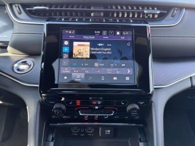 2025 Jeep Grand Cherokee Laredo X 4x4