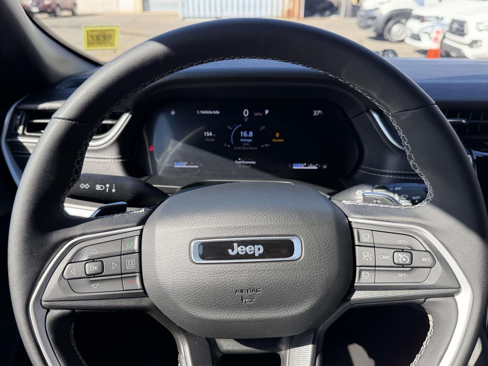 2025 Jeep Grand Cherokee Laredo X 4x4