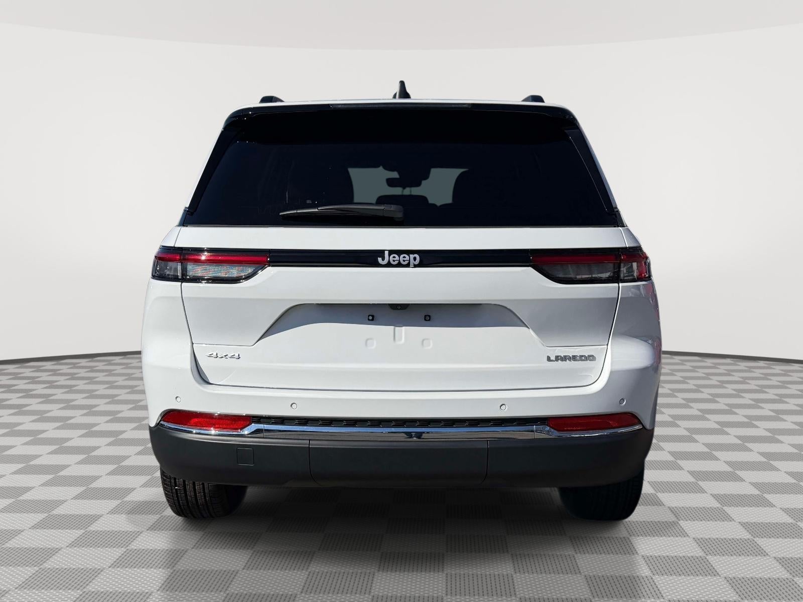 2025 Jeep Grand Cherokee Laredo X 4x4