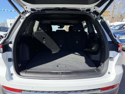 2025 Jeep Grand Cherokee Laredo X 4x4