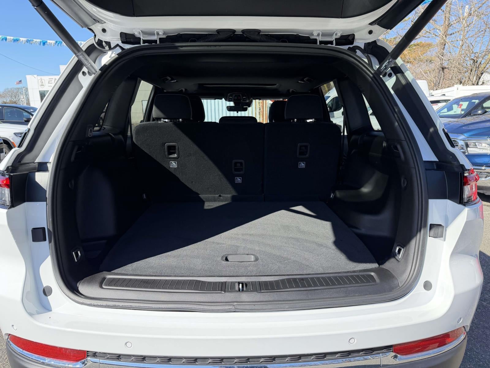 2025 Jeep Grand Cherokee Laredo X 4x4