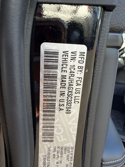 2025 Jeep Grand Cherokee Laredo X 4x4