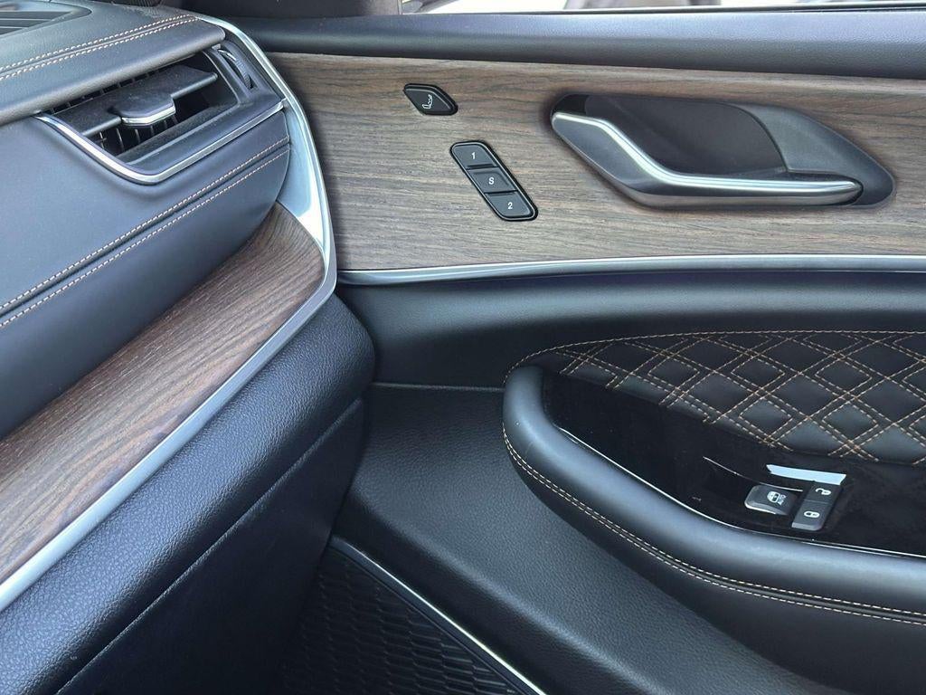 2022 Jeep Grand Cherokee Summit 4x4