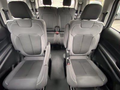 2023 Jeep Grand Cherokee L Laredo 4x2