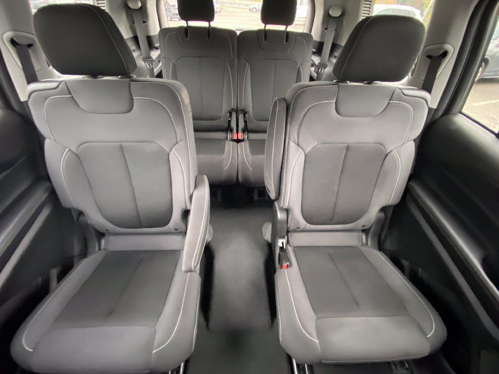 2023 Jeep Grand Cherokee L Laredo 4x2