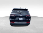 2023 Jeep Grand Cherokee L Laredo 4x2