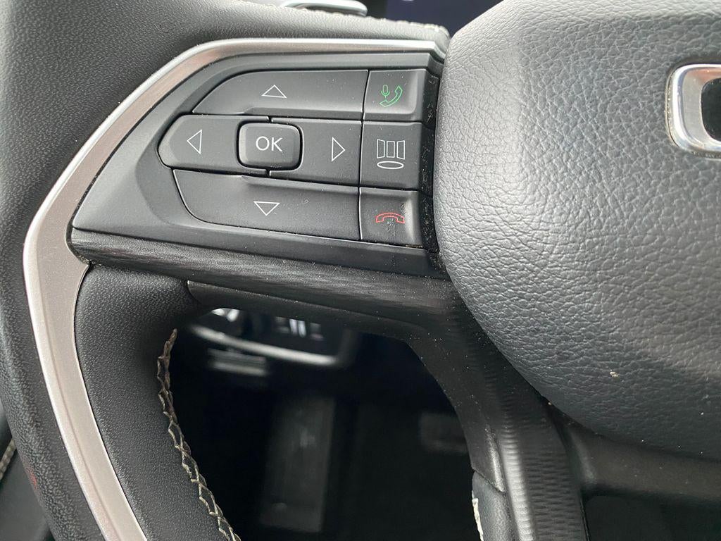 2023 Jeep Grand Cherokee L Altitude 4x2