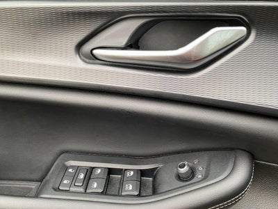 2023 Jeep Grand Cherokee L Altitude 4x2