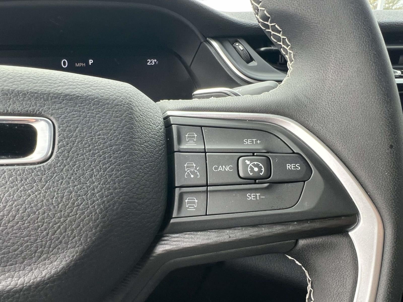 2025 Jeep Grand Cherokee L Laredo X 4x4