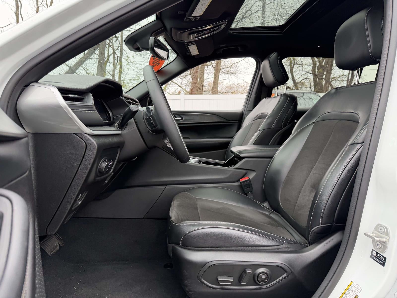 2023 Jeep Grand Cherokee L Altitude 4x4