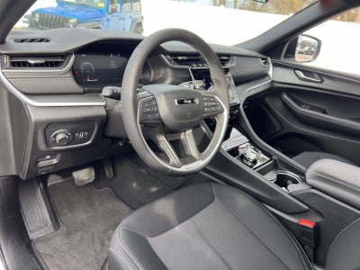 2025 Jeep Grand Cherokee L Laredo X 4x4