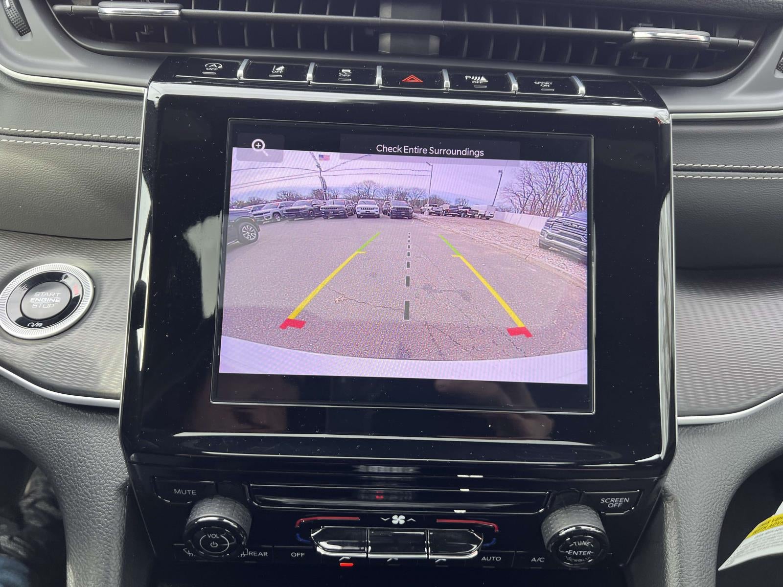 2025 Jeep Grand Cherokee L Laredo X 4x4