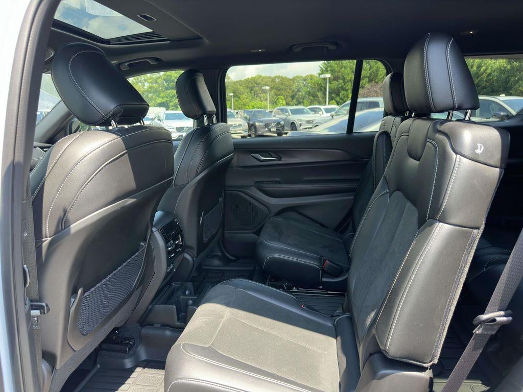 2025 Jeep Grand Cherokee L Altitude X 4x4