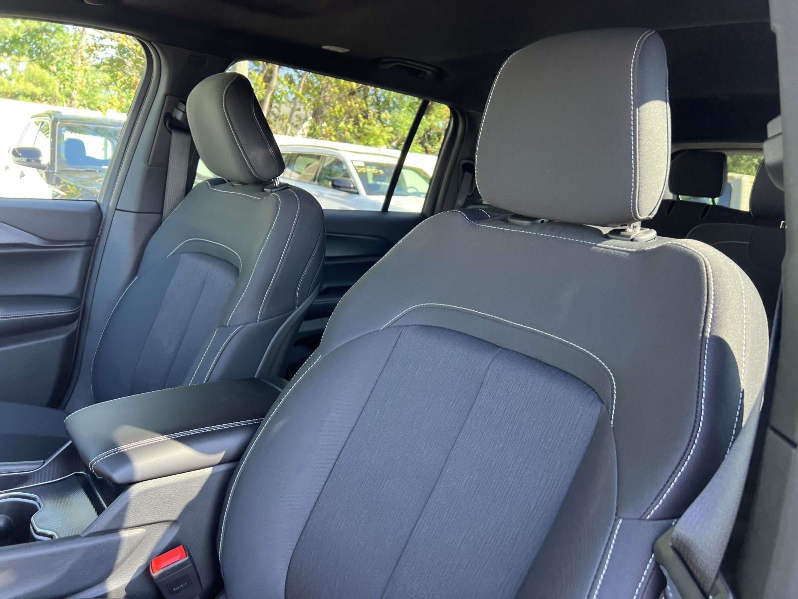 2025 Jeep Grand Cherokee Laredo X 4x4