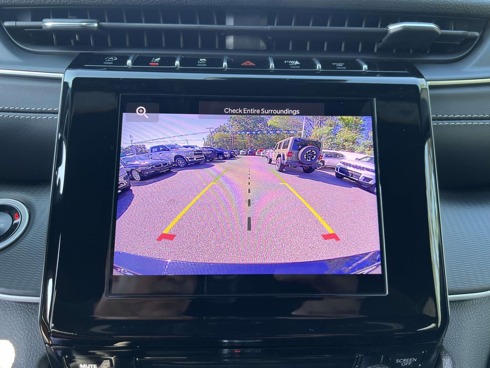 2025 Jeep Grand Cherokee Laredo X 4x4