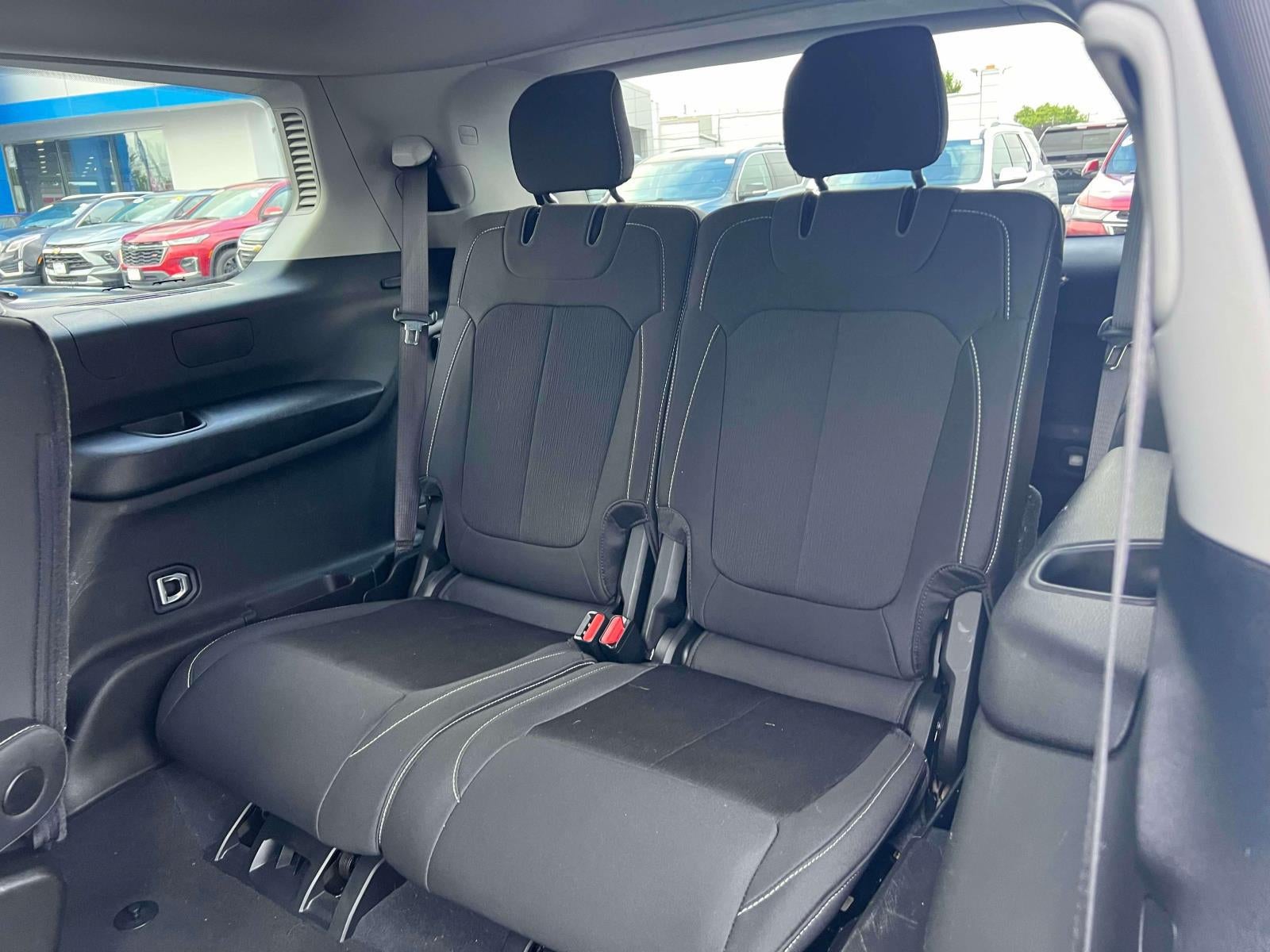 2023 Jeep Grand Cherokee L Laredo X 4x4