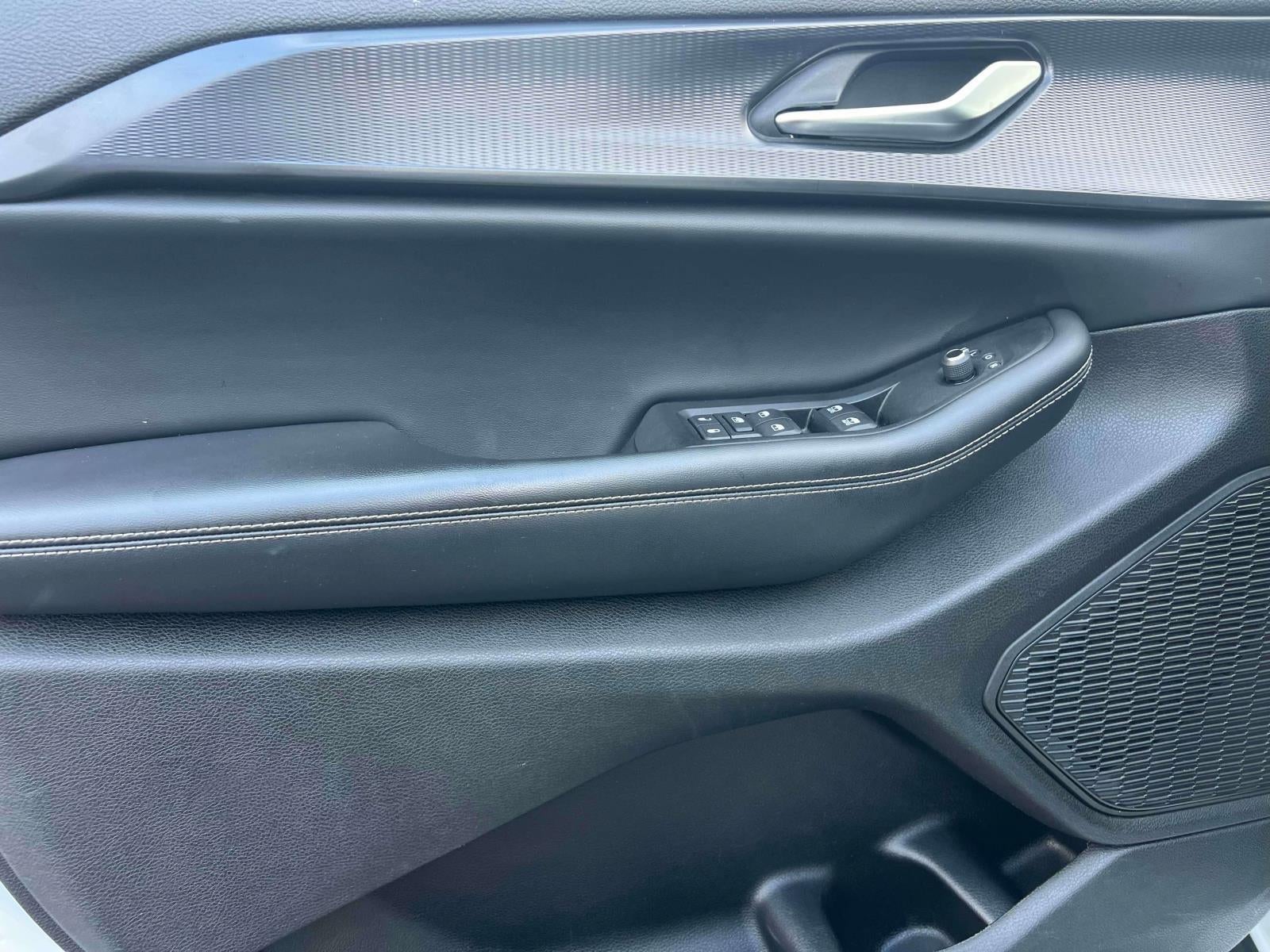 2023 Jeep Grand Cherokee L Laredo X 4x4