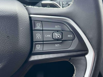 2023 Jeep Grand Cherokee L Laredo X 4x4