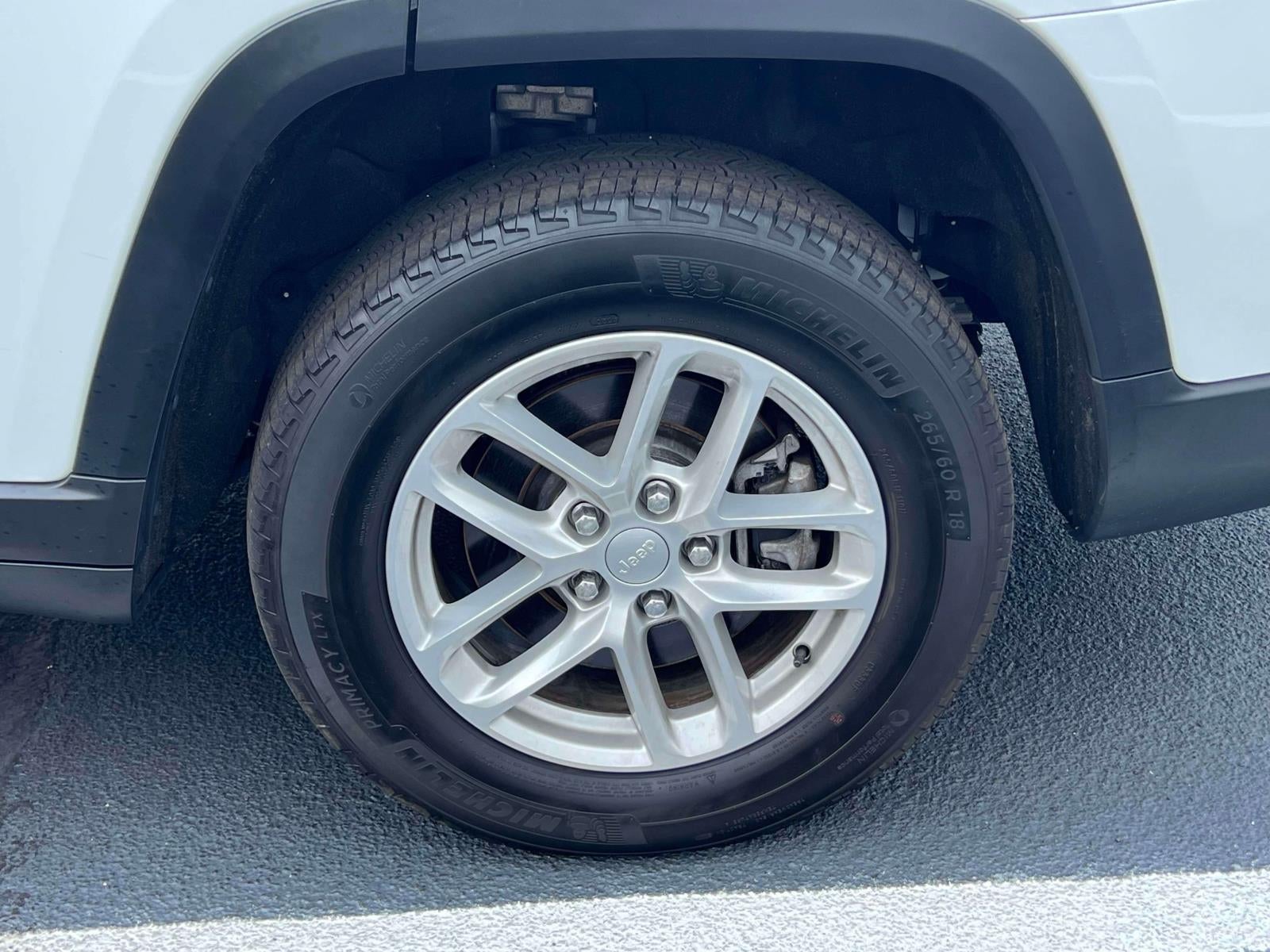 2023 Jeep Grand Cherokee L Laredo X 4x4