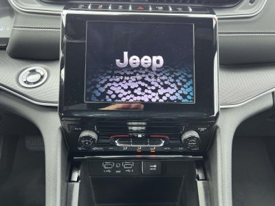 2025 Jeep Grand Cherokee L Laredo X 4x4